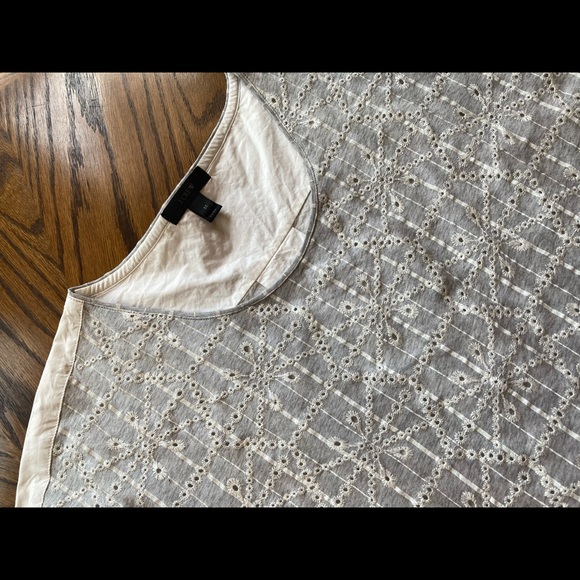 J. Crew | Cropped Eyelet Top | Size M - Picture 8 of 9